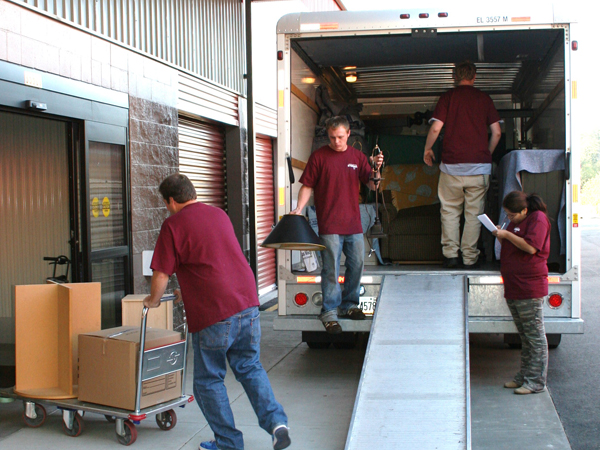 Store Here Snoqualmie Moving And Storage Loading Area