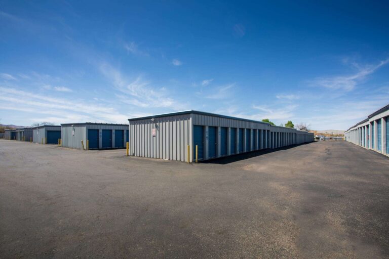 Storage for Cross-Border Workers and Commuters in Nogales